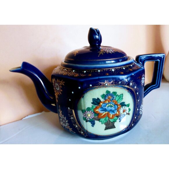 Vintage Moriage Cobalt Blue Hand Painted Japan Tea Pot 1950's - Picture 1 of 14